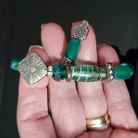 Vintage Beaded Bracelt - Picture 2 of 3